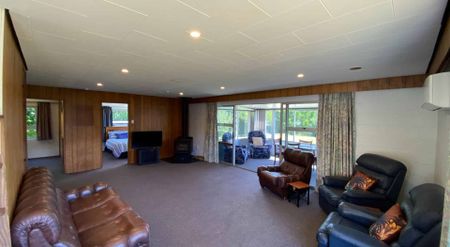 Beautiful haven on Boyne Place - Photo 2