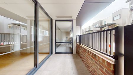 Parkside Living at The Elm – Ground-Floor Luxury with Private Street Access - Photo 3