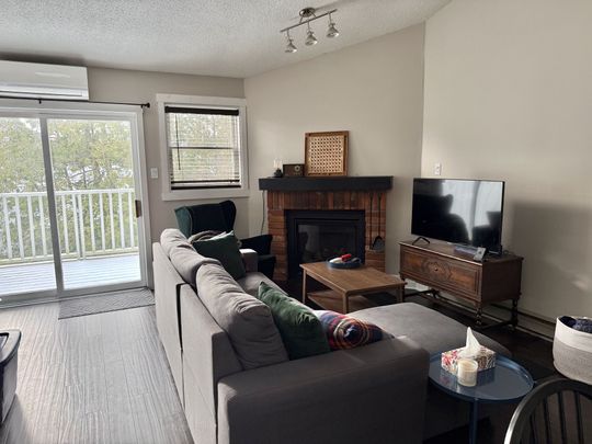 For Lease - 439 Oxbow Crescent, Collingwood, Ontario - Photo 1