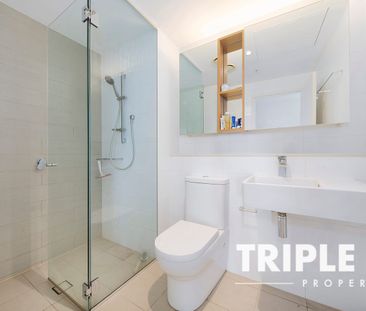 North-Facing Apartment with Sunlight and Privacy - Photo 4