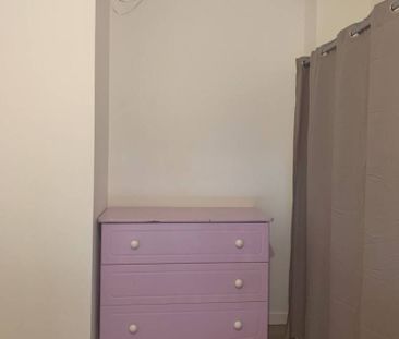 Une chambre Rond-point de Paris - Photo 5