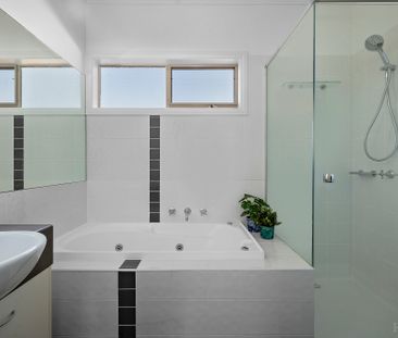 1/23 Baden Powell Place, Mount Eliza VIC 3930 - House For Rent | Do... - Photo 6