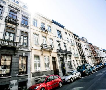 Möblierte Wohnung in Brüssel Schuman, EU-Bezirk - Photo 3