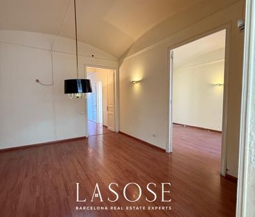 200m² Apartment to rent in Dreta de l'Eixample, Barcelona - Photo 4
