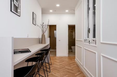 Calle de la Victoria, Madrid, Community of Madrid 28012 - Photo 3