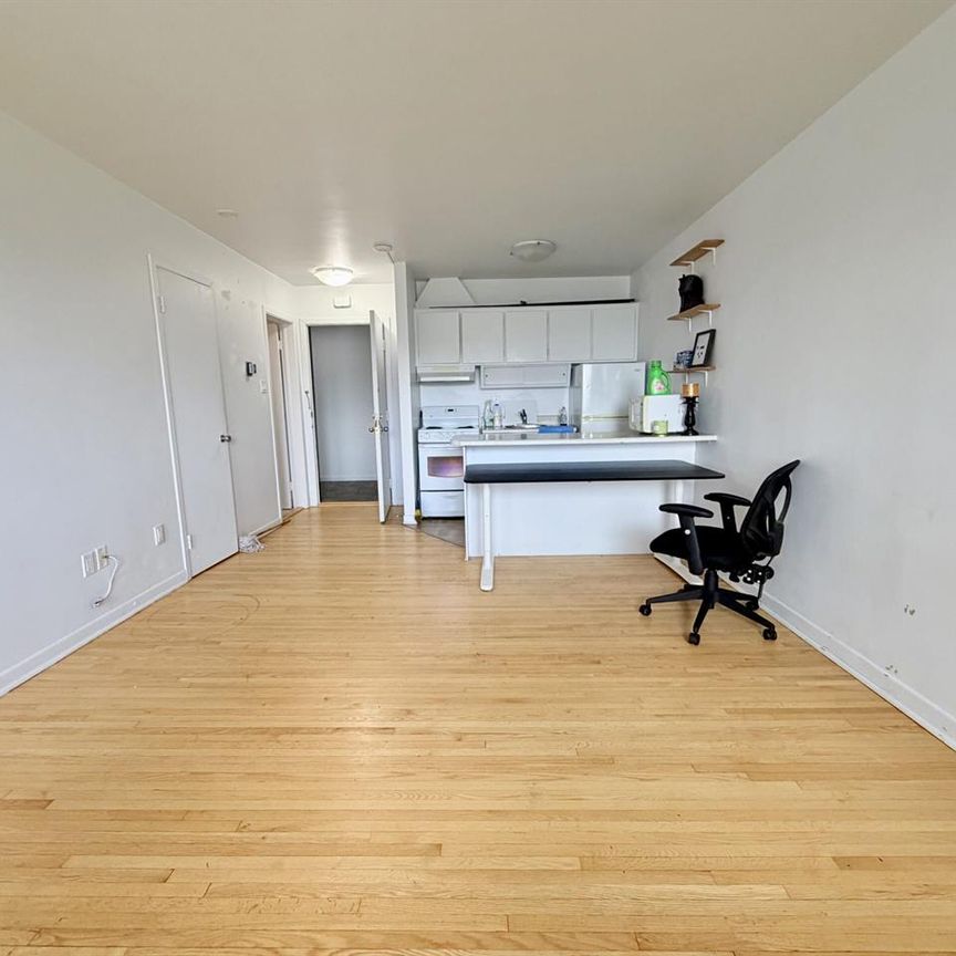 Châtelets Appartements Appartement Loft Studio à Louer Sainte-Foy / Sillery Août 2026 - Photo 1
