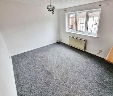 1 Bedroom Flat to Rent in Spencer Court, Rushden, Northants, NN10 - Photo 3