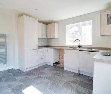 2 bedroom bungalow to rent - Photo 1