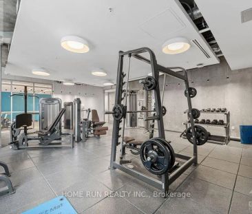 1817 - 105 CHAMPAGNE AVENUE - Photo 3