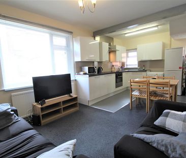 Headingley Mount, Headingley, LS6 3JX, Leeds - Photo 2