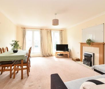 4 bedroom semi-detached house to rent - Photo 1