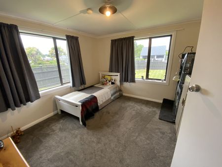 6 Doon Street, Mosgiel - Photo 3