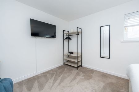 Gordon Street - Photo 4