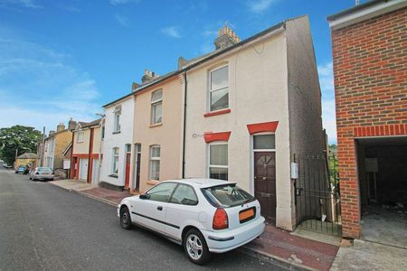 2 bedroom end of terrace house to rent - Photo 4