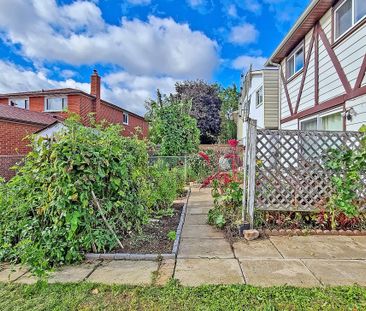 For Lease - 79 Dragoon Crescent, Toronto, Ontario - Photo 6