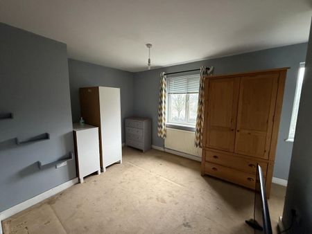 3 bedroom terraced house to rent - Photo 2