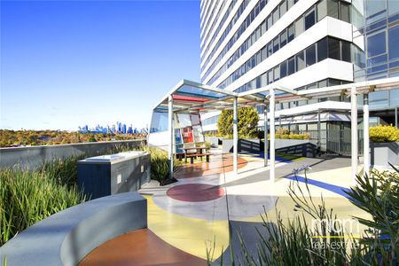 1908/18 Mt Alexander Road - Photo 5