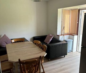 6 bedroom private hall to rent - Photo 5