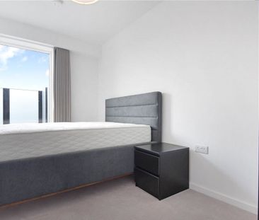 This contemporary two bedroom apartment with roof terrace is locate... - Photo 6