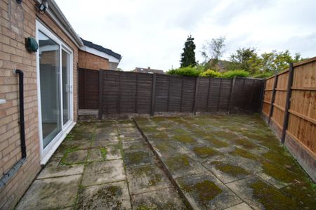 Holmlands Drive, Prenton, CH43 - Photo 2