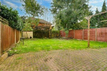 Hilltop Way, Stanmore, HA7 - Photo 4