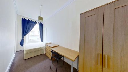 5 bedroom flat to rent - Photo 3