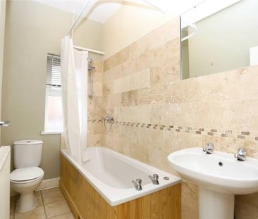 2 bedroom terraced house to rent - Photo 5