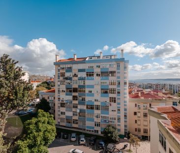 Apartamento T3 Remodelado com Vista Rio para Arrendamento em Oeiras - Photo 4