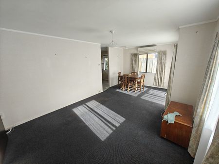 Well Presented Two Bedroom Home - Photo 4