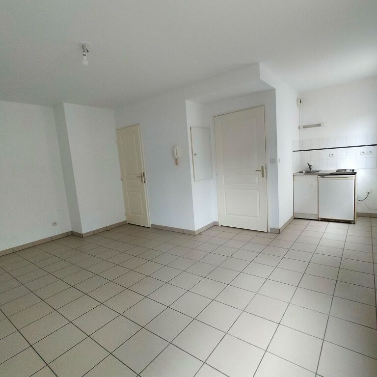 Location Appartement 1 pièce 27m² - Photo 1