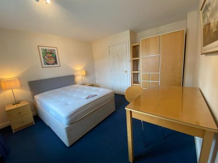 3 bedroom terraced house to rent - Photo 5