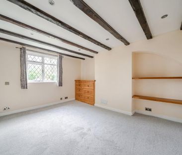 2 bedroom semi-detached house to rent - Photo 6