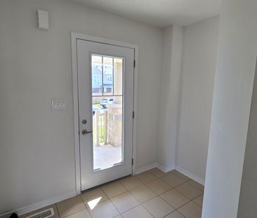 For Lease - 11 Armes Street, Hamilton, Ontario - Photo 5