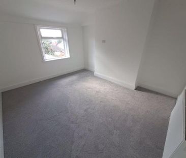 3 bedroom apartment to rent - Photo 3