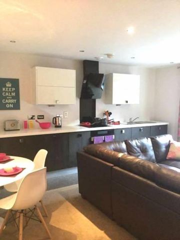 2 bedroom apartment to rent - Photo 2