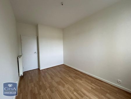 Location Appartement 4 pièces 86m² LE MANS 72000 - Photo 4