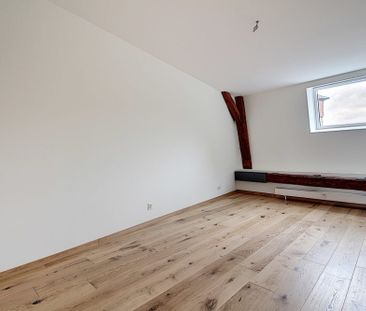 Magnifique appartement de 2.5 pièces dans les combles - Photo 2