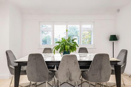 7 bedroom detached house to rent - Photo 4