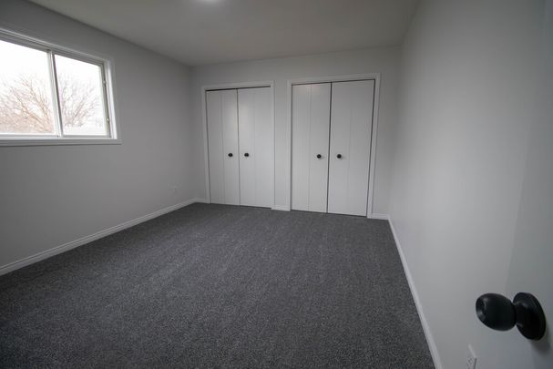 Bright & Updated 2-Bedroom Unit with Parking - Photo 1