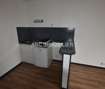 Location Appartement 1 pièce 22m² - Photo 2