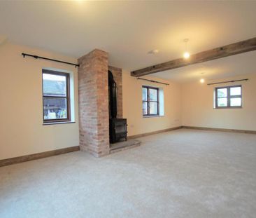 3 bedroom barn conversion to rent - Photo 3
