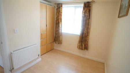 Price £1,175 pcm - Available 15/01/2026 - Unfurnished - Photo 3