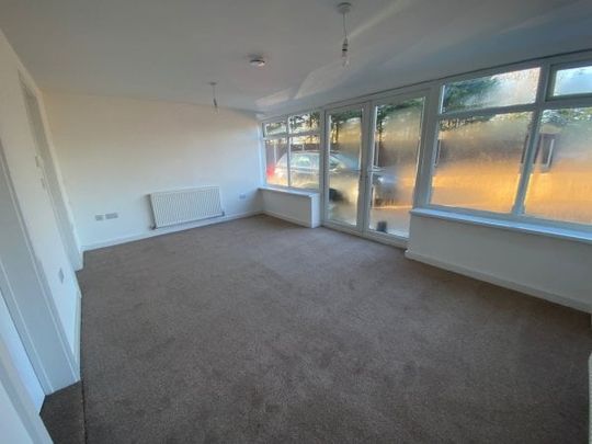 Oxley Cottages, West End, Hayes, MK45 - Photo 1