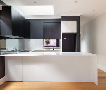 High-end renovated terrace / brand new finishes - Photo 3