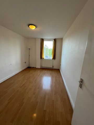 1 Bed Flat, Shipwright House Boulcott Street, E1 - Photo 2