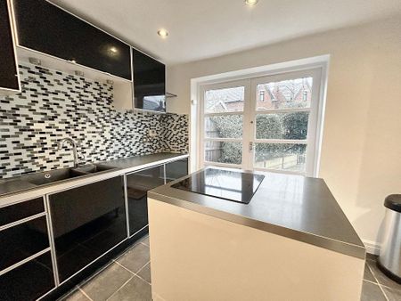 3 bedroom terraced house to rent - Photo 3