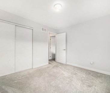 For Lease - 626 Allied Mews, Stittsville - Munster - Richmond, Ontario - Photo 4