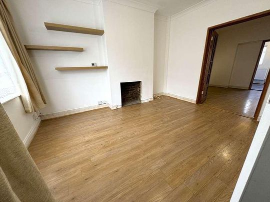 St Albans Avenue, East Ham, London, E6 - Photo 1