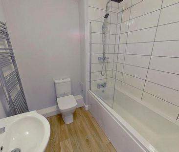 2 bedroom flat to rent - Photo 6