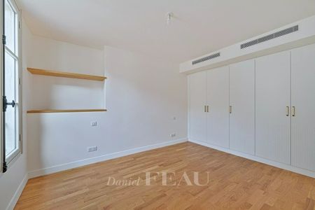 Appartement à louer à Paris 8Ème - Photo 4